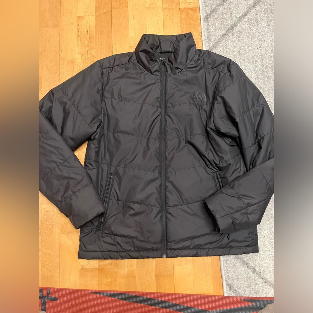 Barely worn north face puffer